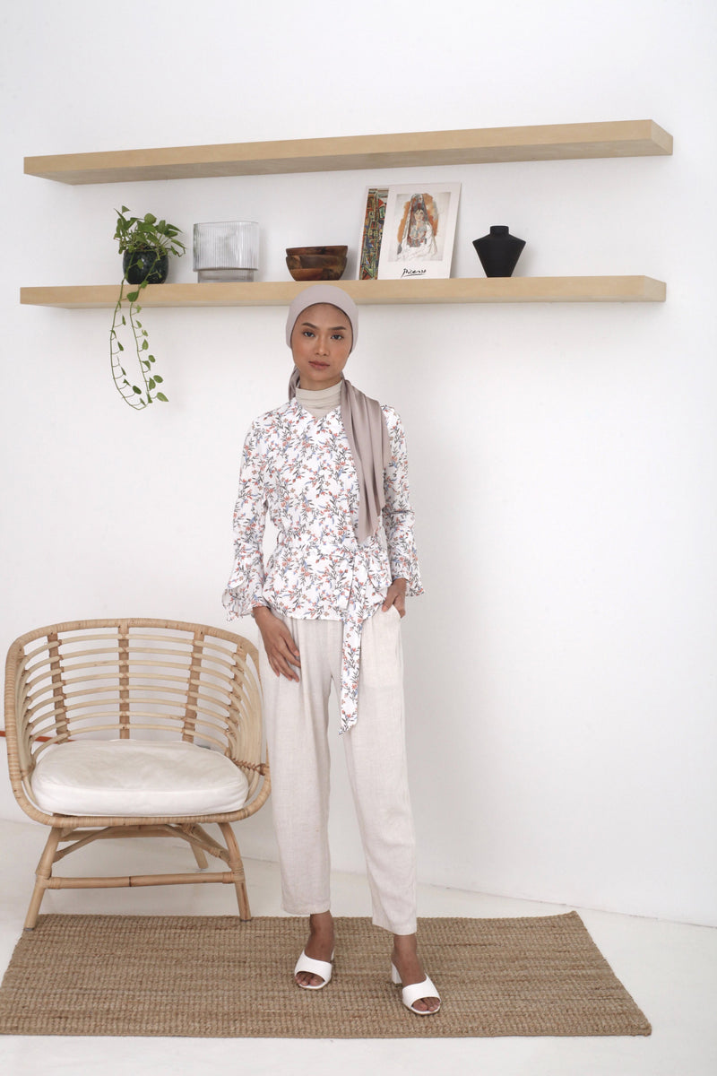 AS IS Lara Floral Sash Top White